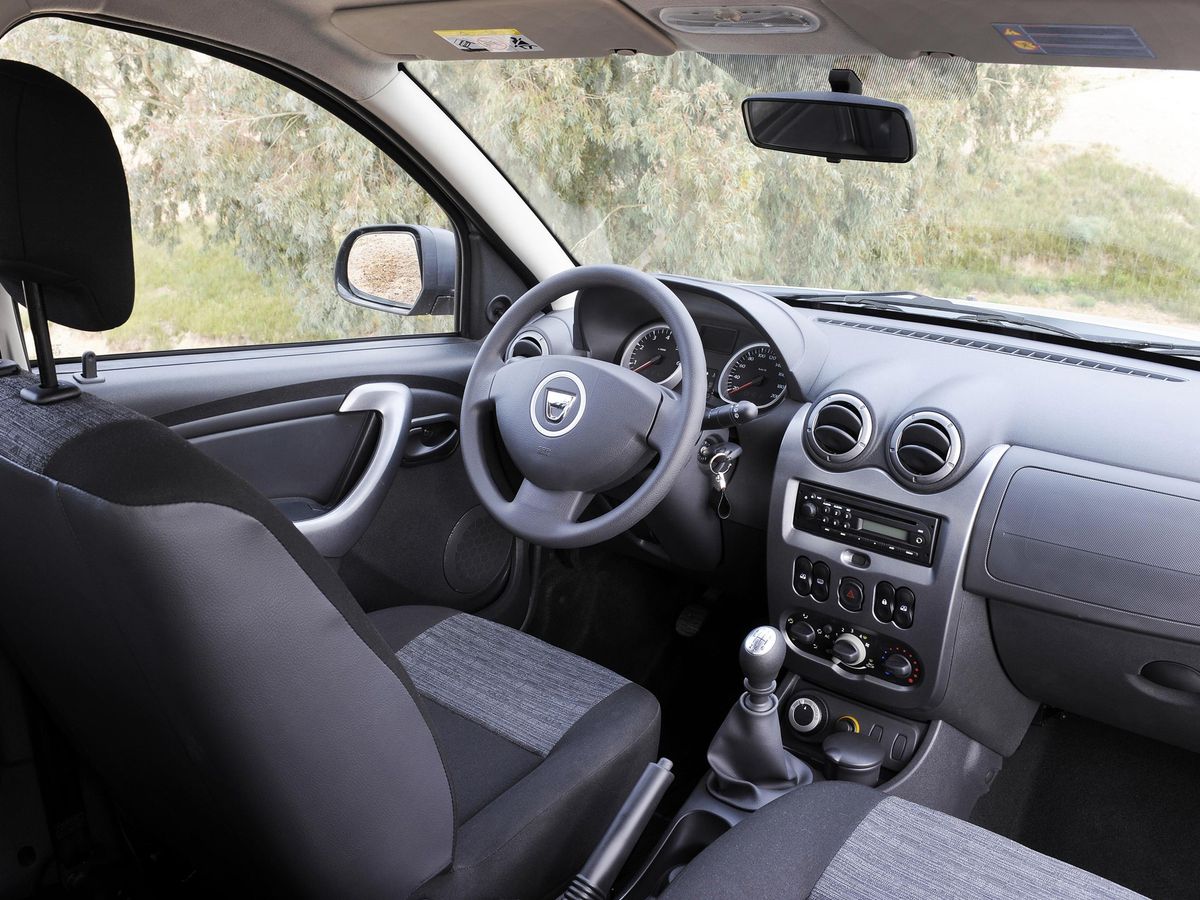 Dacia Duster 2010. Front seats. SUV 5-doors, 1 generation