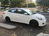 Hyundai i25 2nd hand, 2011, private