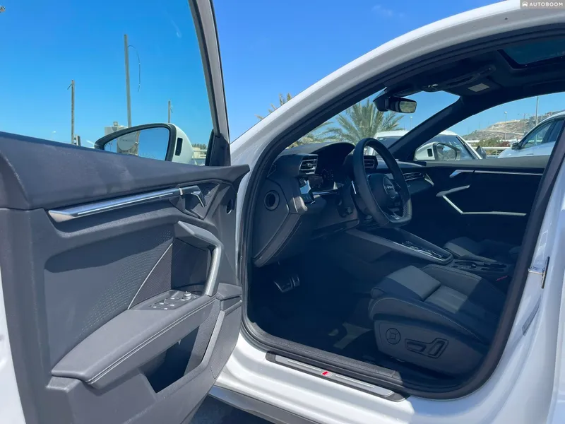 Audi A3 с пробегом, 2025