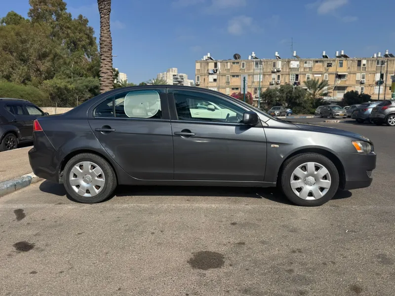 Mitsubishi Lancer 2nd hand, 2011, private hand