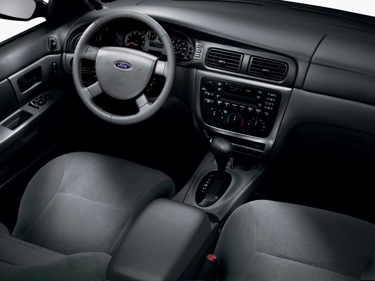 Ford Taurus 2004. Front seats. Estate 5-door, 4 generation, restyling