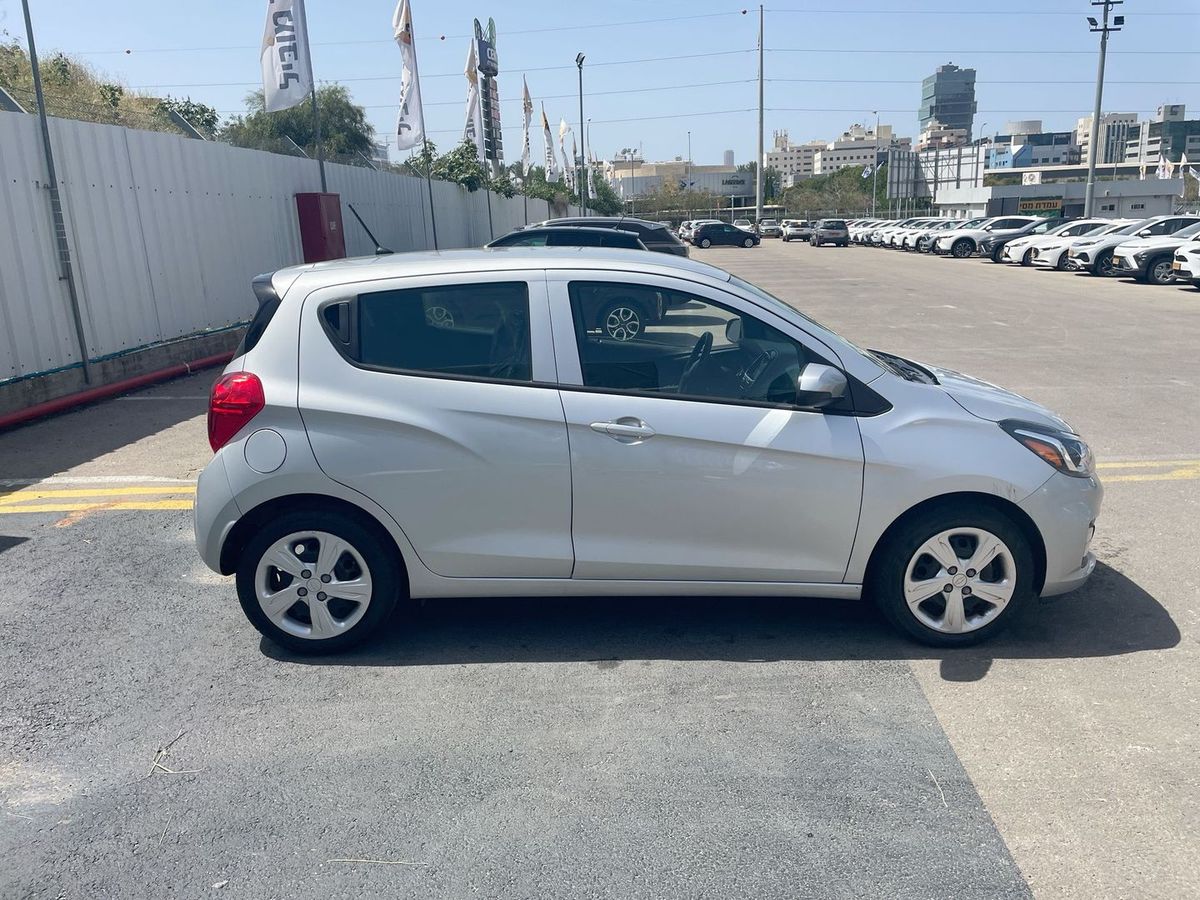 Chevrolet Spark 2nd hand, 2022, private hand