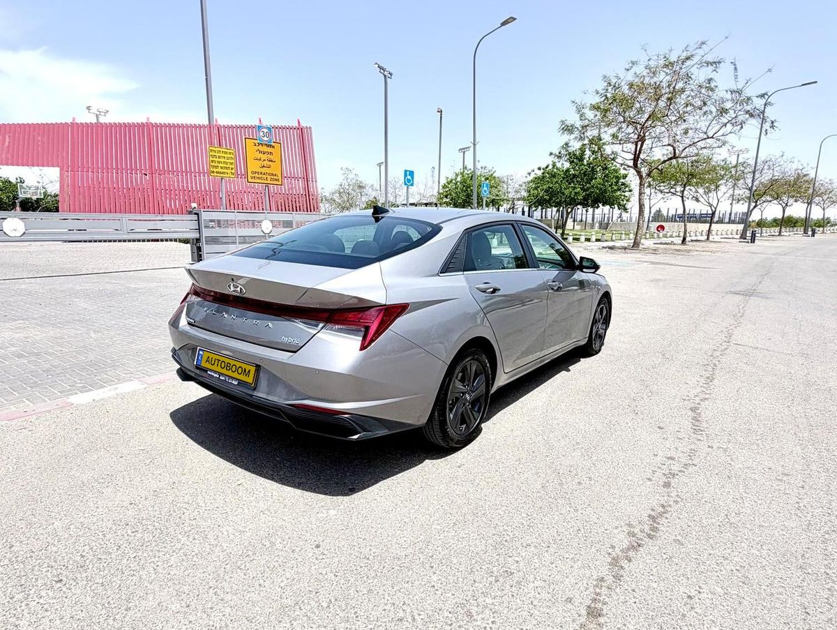 Hyundai Elantra 2ème main, 2022