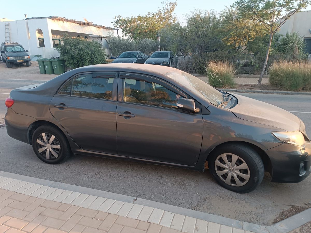 Toyota Corolla 2nd hand, 2013, private hand