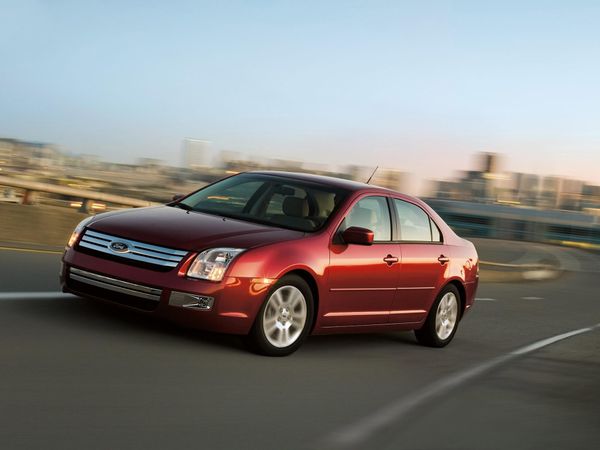 فورد فيوجن (اميركا) ‏2005. الهيكل، المظهر الخارجي. سيدان, 1 الجيل