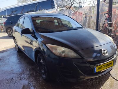 Mazda 3 2nd hand, 2010, private hand