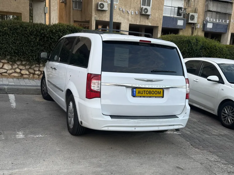 קרייזלר גרנד וויאג'ר יד 2 רכב, 2016, פרטי