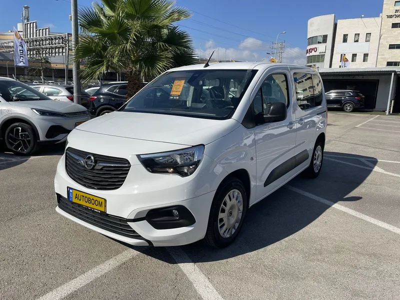 Opel Combo с пробегом, 2022, частная рука