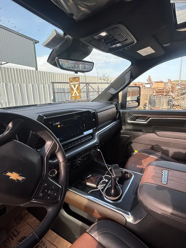 Chevrolet Silverado с пробегом, 2025, частная