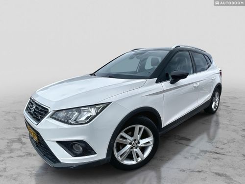SEAT Arona, 2021, photo