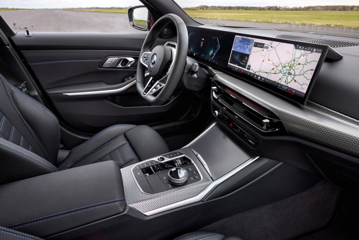 BMW 3 series 2022. Передние сидения. Универсал 5 дв., 7 поколение, рестайлинг 1