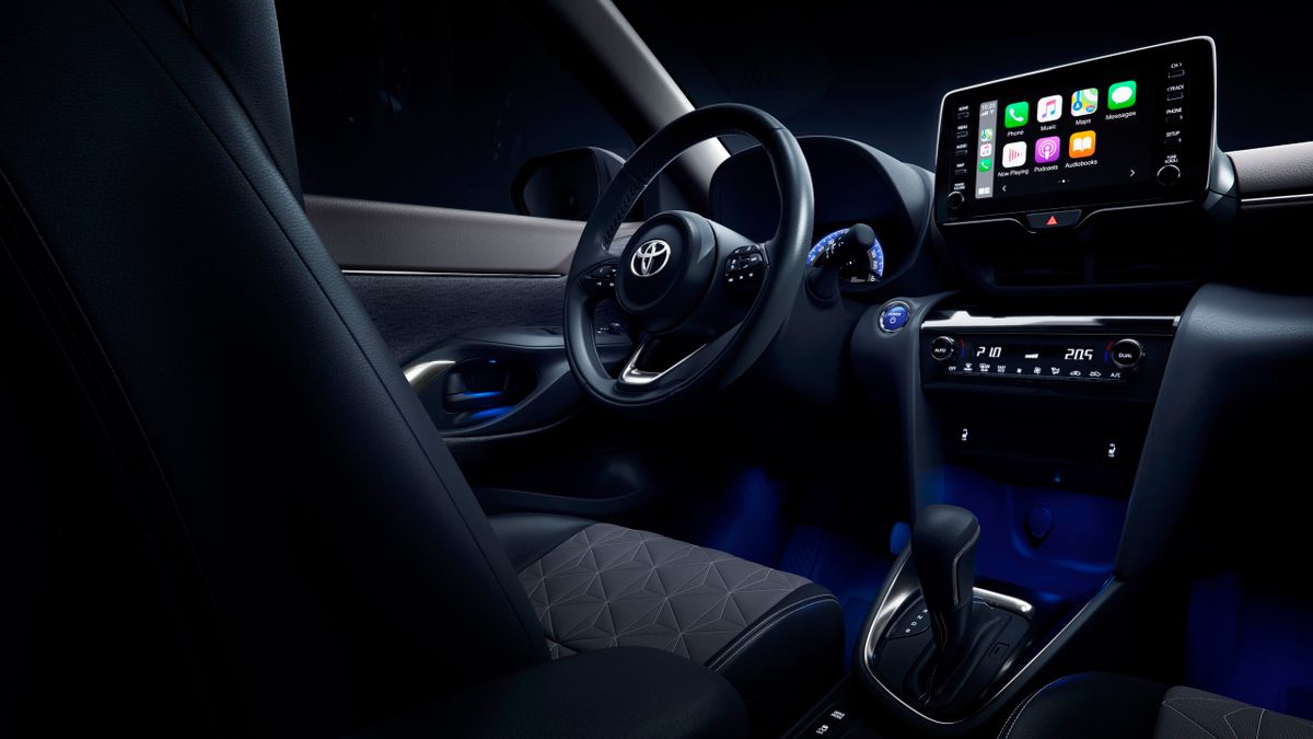 Toyota Yaris Cross 2020. Siéges avants. VUS 5-portes, 1 génération