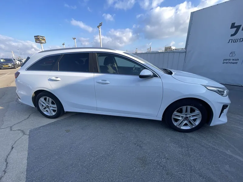 Kia Ceed с пробегом, 2021
