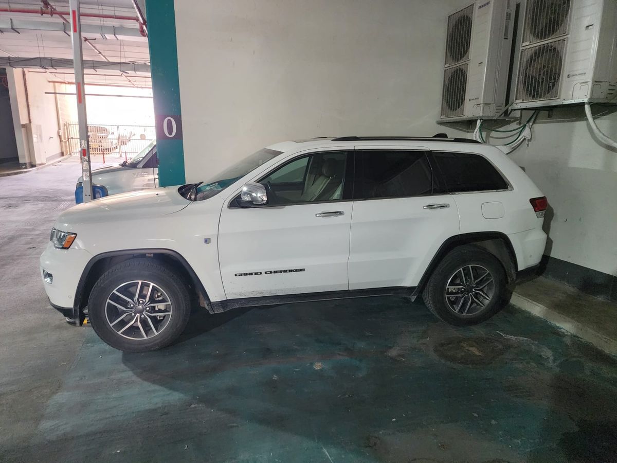 Jeep Grand Cherokee с пробегом, 2021