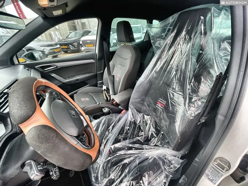 SEAT Arona 2nd hand, 2021