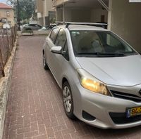 Toyota Yaris 2nd hand, 2012, private