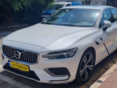 Volvo S60 2nd hand, 2020, private hand