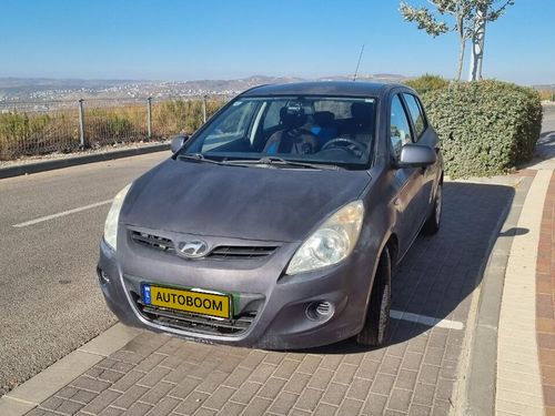 Hyundai i20, 2011, фото