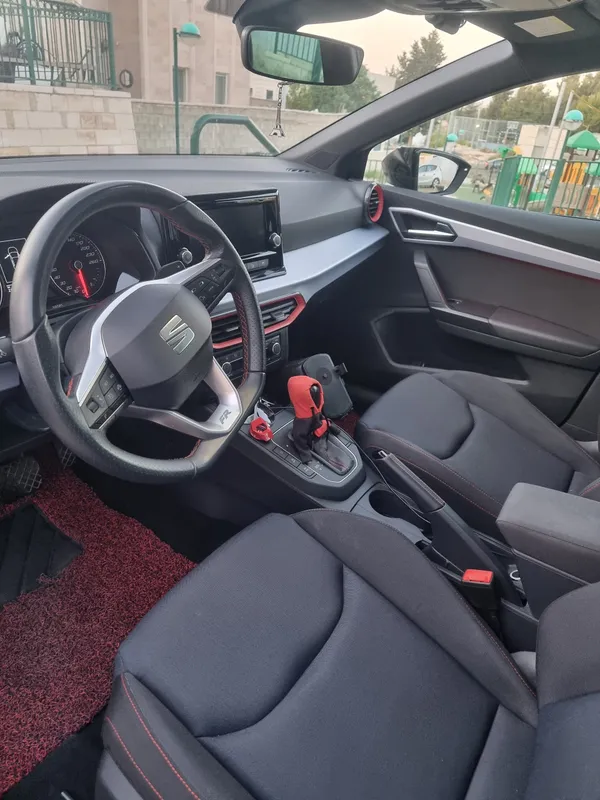 SEAT Ibiza с пробегом, 2023, частная рука