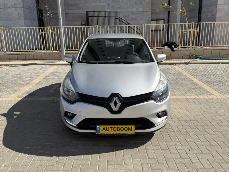 Renault Clio 2nd hand, 2018, private
