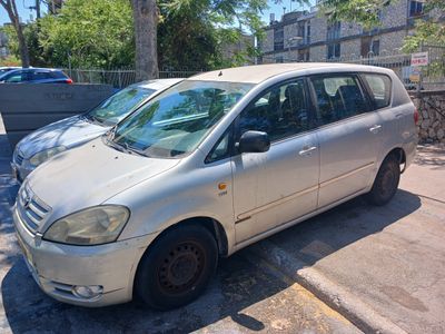 Toyota Avensis 2nd hand, 2003, private hand