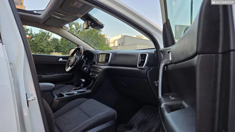Kia Sportage 2nd hand, 2021, private