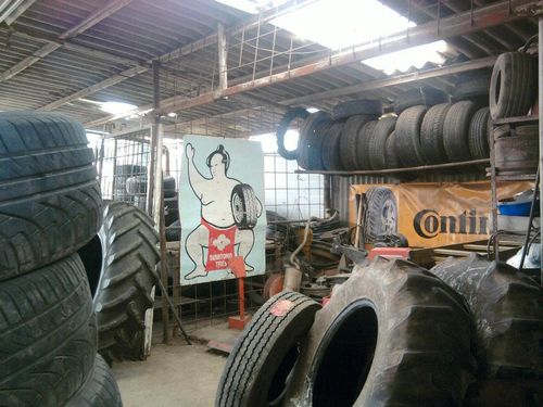 Tires Chaim Ozen. Photo 5