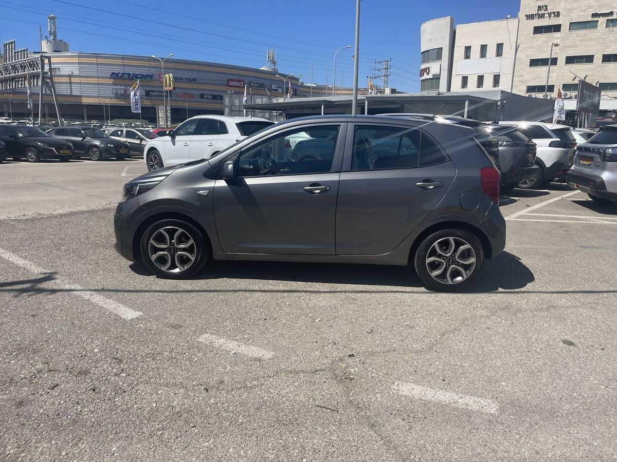 Kia Picanto 2nd hand, 2021, private hand