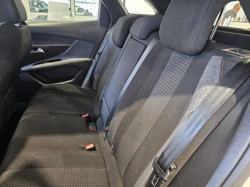 Peugeot 3008 2nd hand, 2021