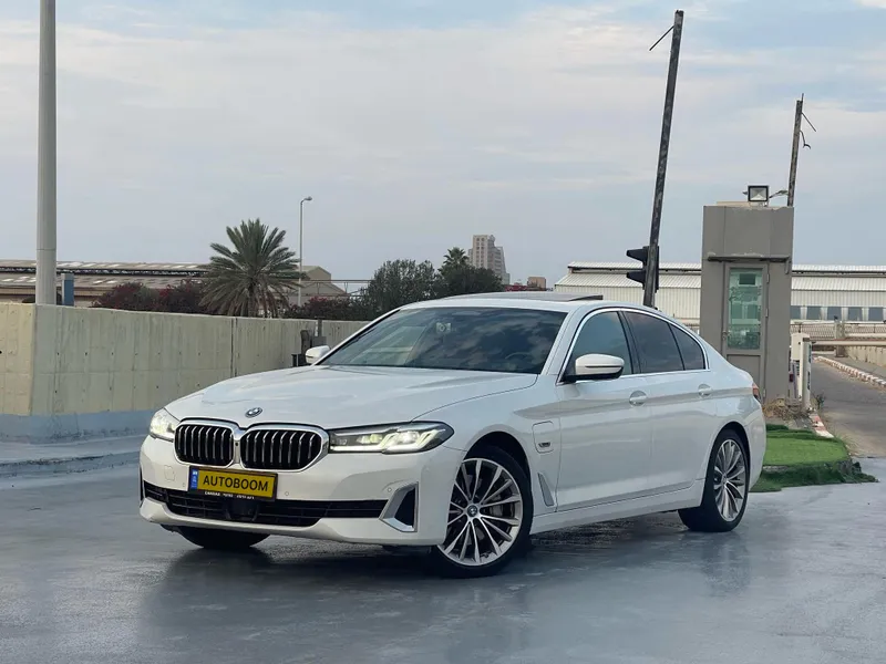 ב.מ.וו סדרה 5 יד 2 רכב, 2022, פרטי