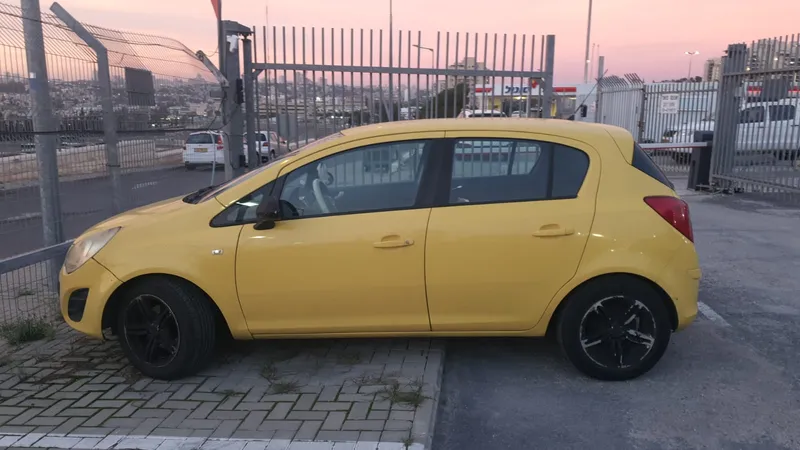 Opel Corsa 2ème main, 2011, main privée