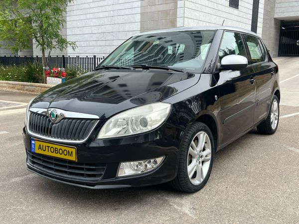 Skoda Fabia с пробегом, 2012