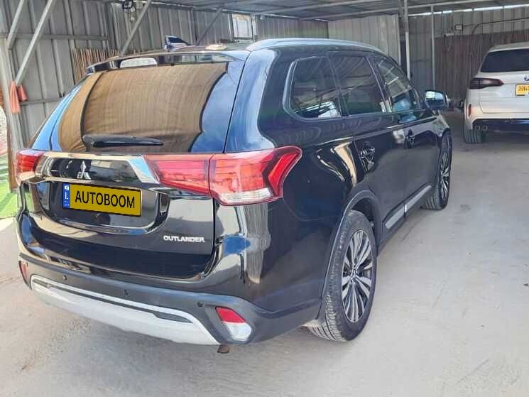 Mitsubishi Outlander 2nd hand, 2019, private hand