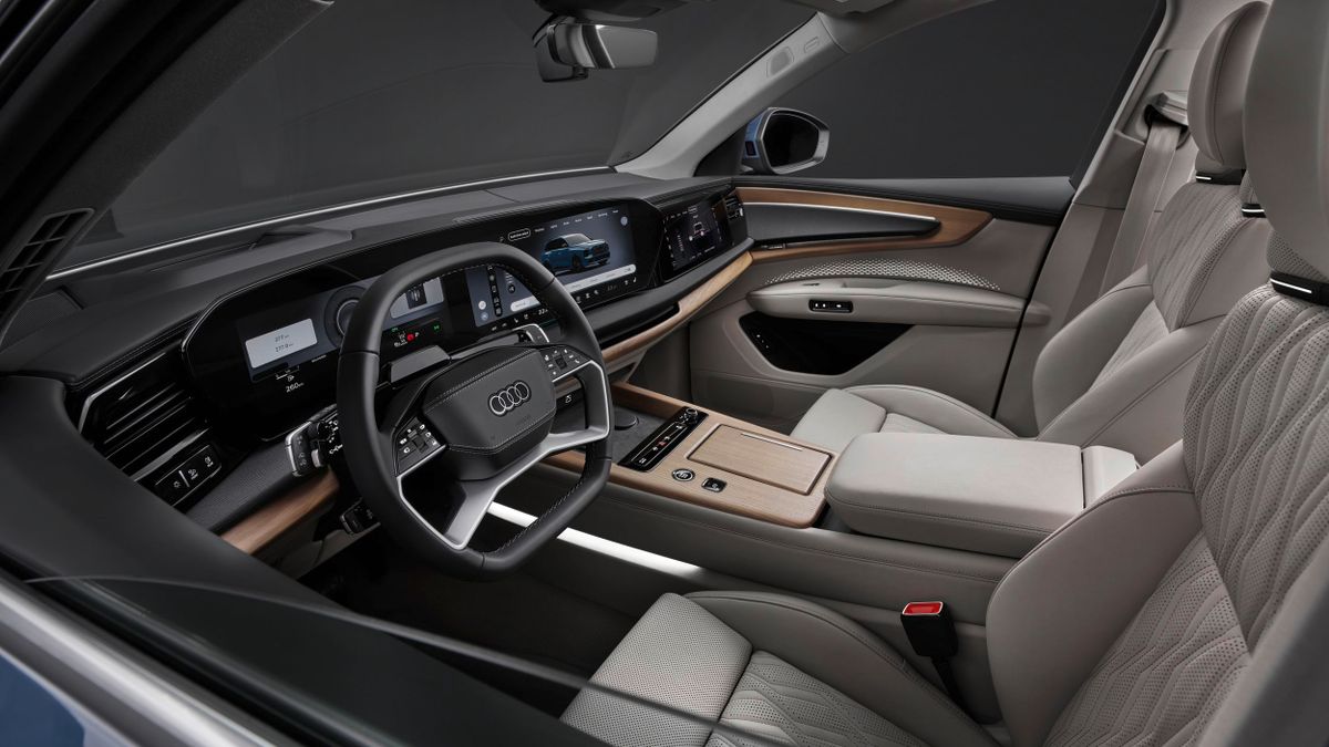 Audi Q7. Передние сидения.
