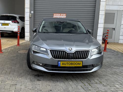 Skoda Superb с пробегом, 2018, частная рука