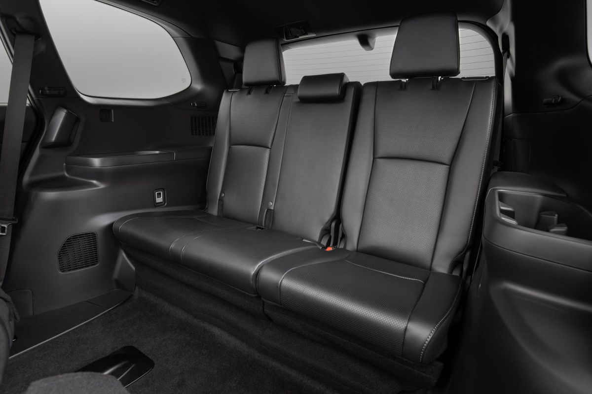 Toyota Grand Highlander 2023. Rear seats. SUV 5-doors, 1 generation