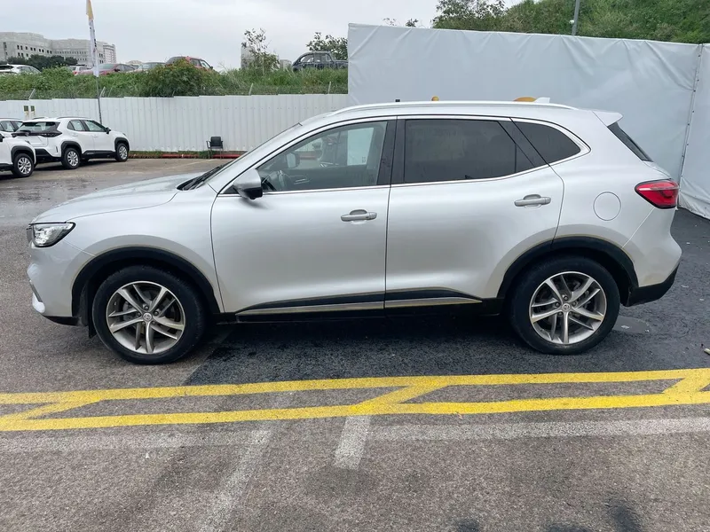 MG EHS 2ème main, 2021, main privée