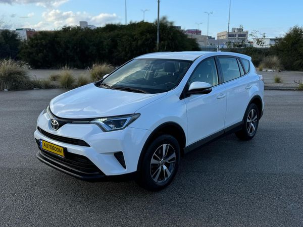 Toyota RAV4 с пробегом, 2017, частная рука