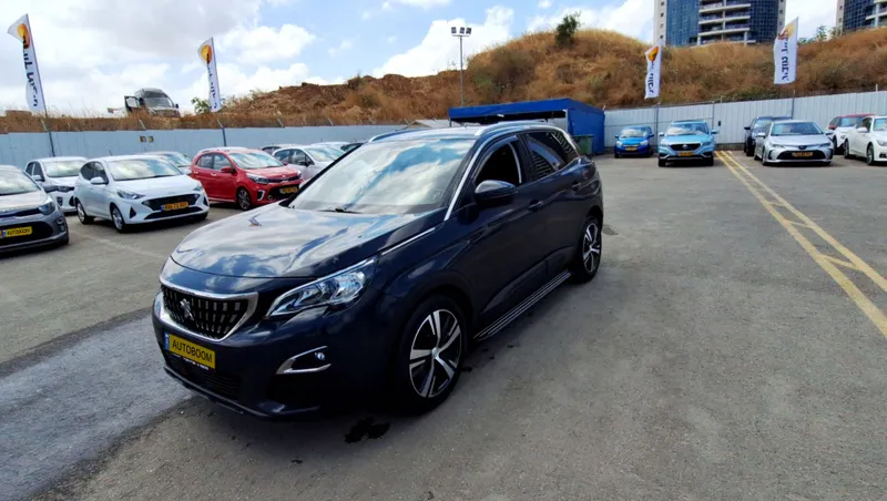 Peugeot 3008 с пробегом, 2020