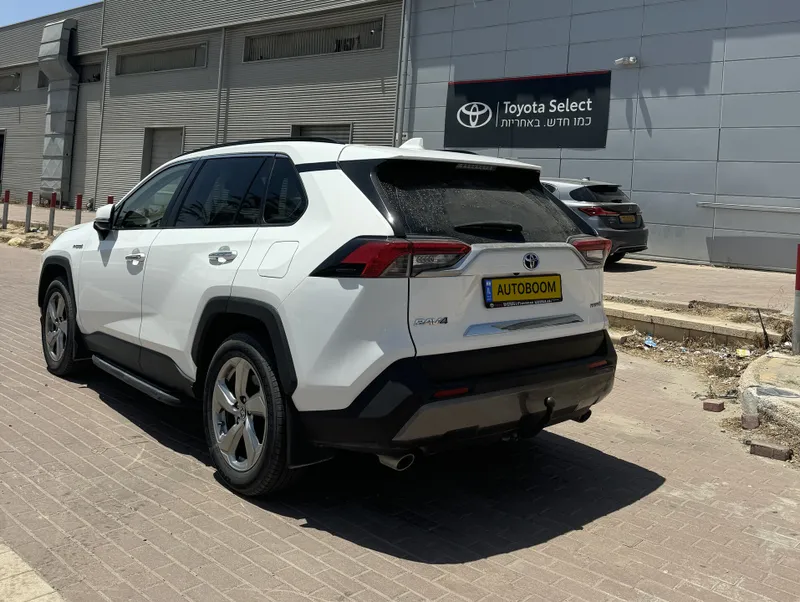 Toyota RAV4 2nd hand, 2022, private hand