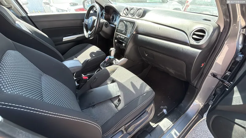 Suzuki Vitara 2nd hand, 2023