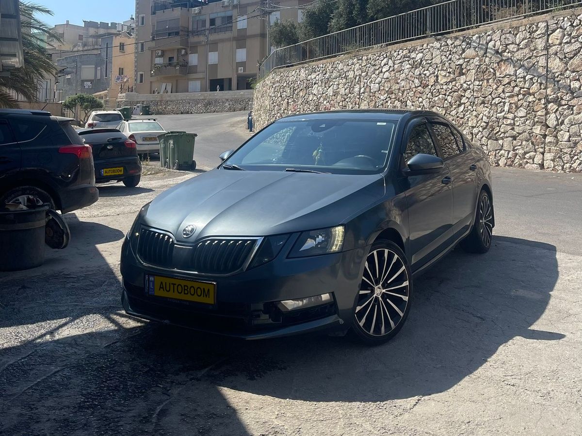 Škoda Octavia 2ème main, 2017, main privée