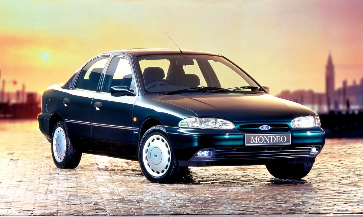 פורד מונדאו ‏1992. מרכב, צורה. סדאן, 1 דור