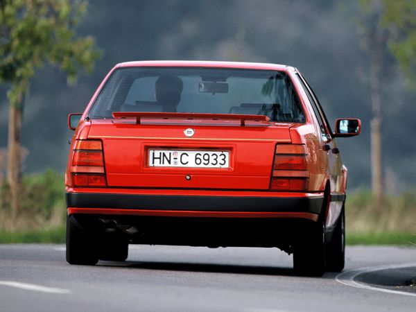 Lancia Thema 1984. Carrosserie, extérieur. Berline, 1 génération