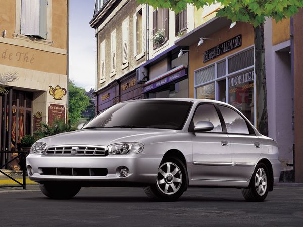 كيا سيفيا 2001. الهيكل، المظهر الخارجي. سيدان, 2 الجيل، تحديث