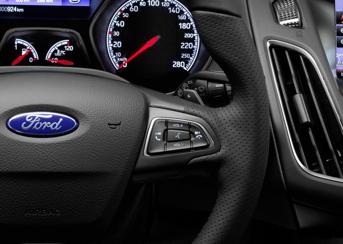 Ford Kuga 2019. Steering wheel. SUV 5-doors, 3 generation