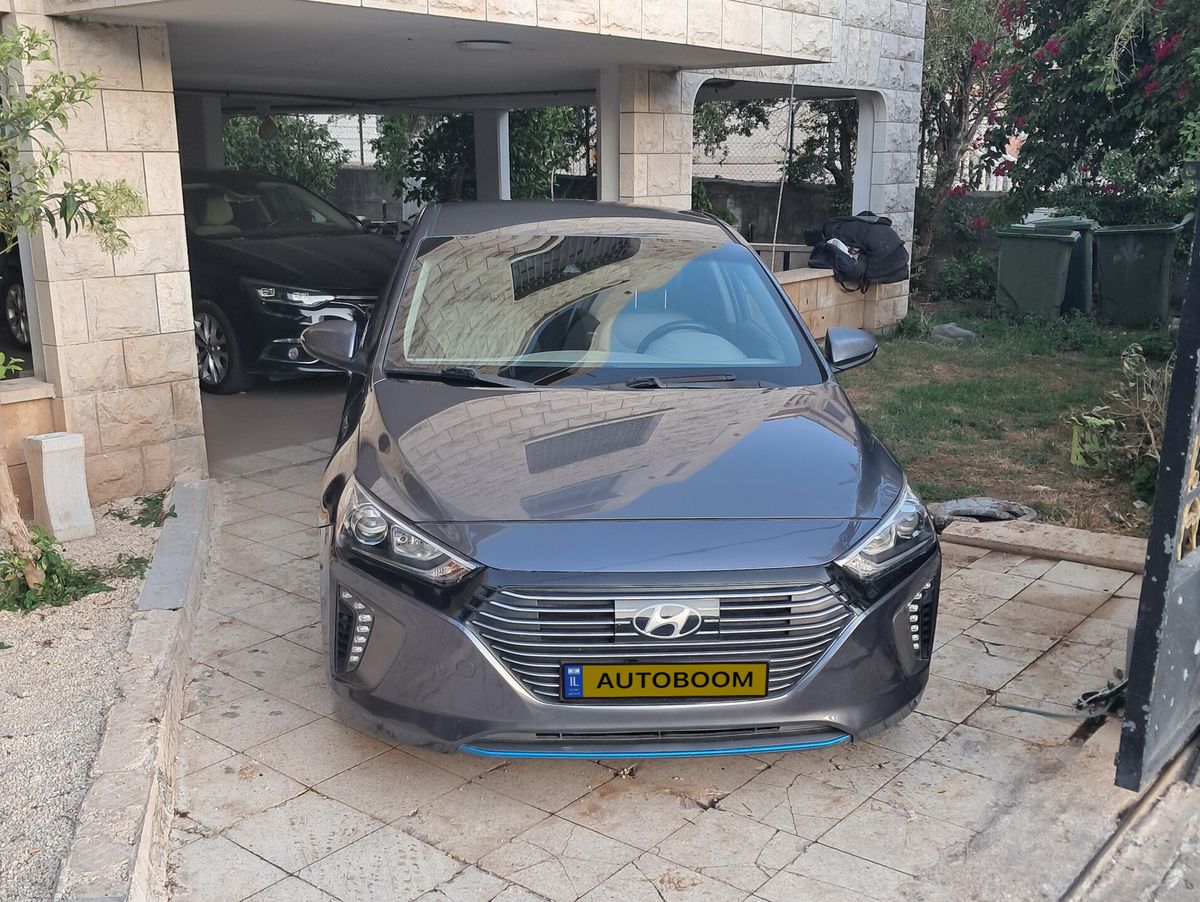 Hyundai IONIQ 2nd hand, 2017, private hand
