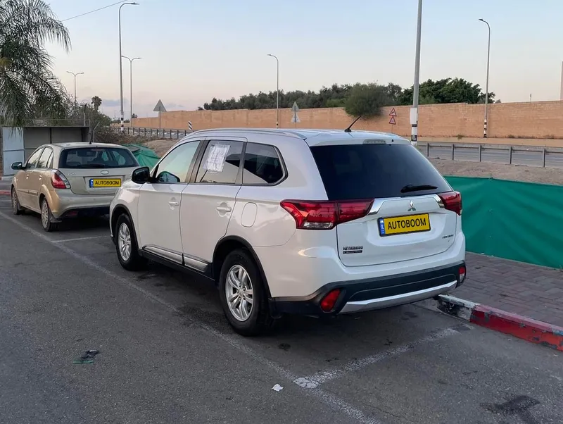 Mitsubishi Outlander с пробегом, 2016, частная рука