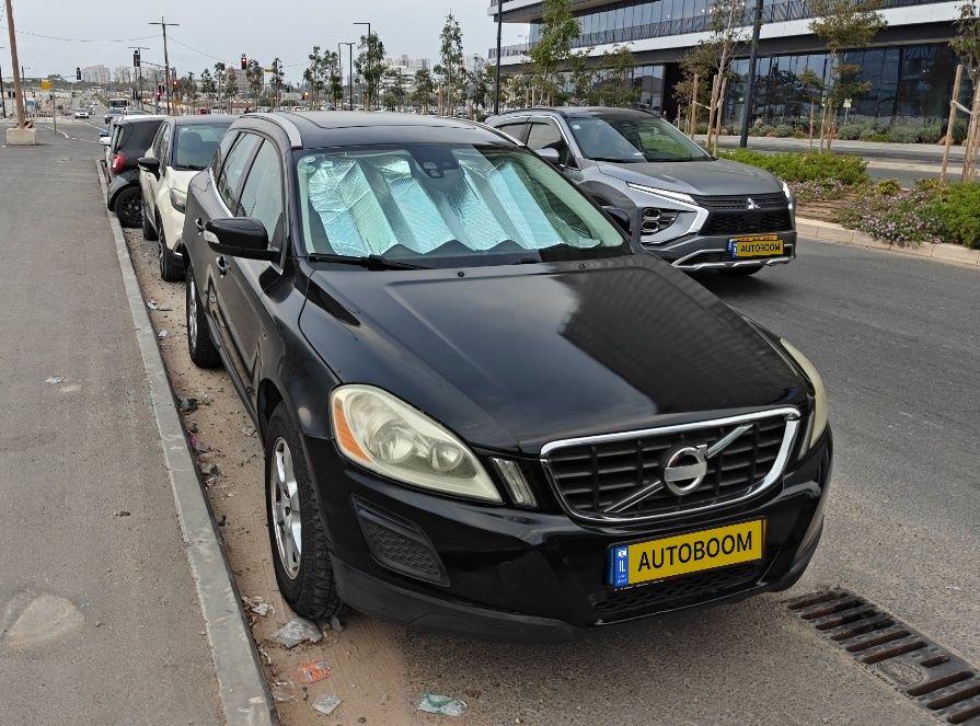 Volvo XC60 2nd hand, 2011, private
