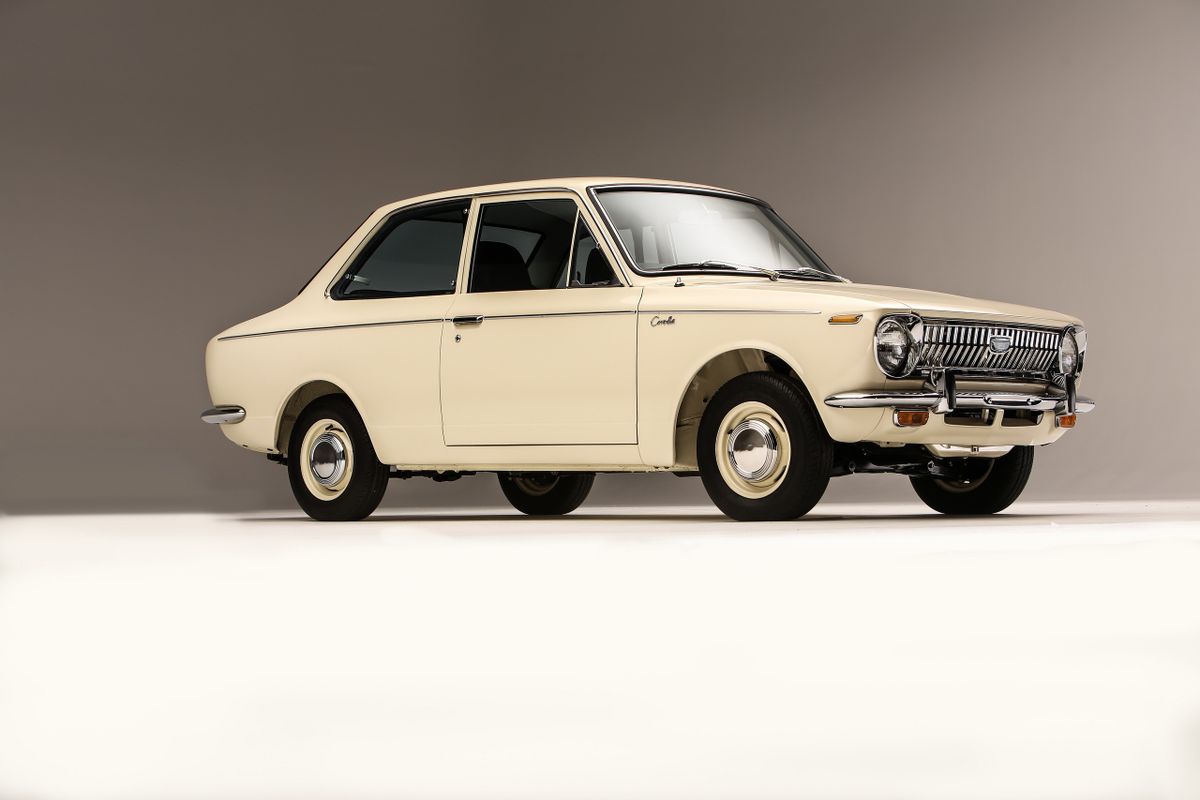 טויוטה קורולה ‏1966. מרכב, צורה. סדאן 2 דלתות, 1 דור